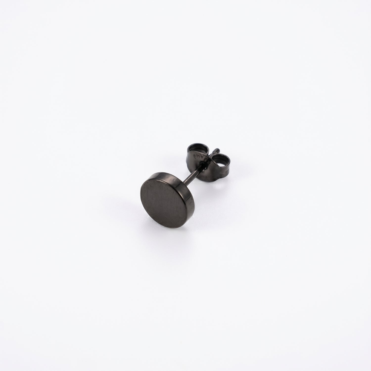 The Classic Noir Stud ( Pair )