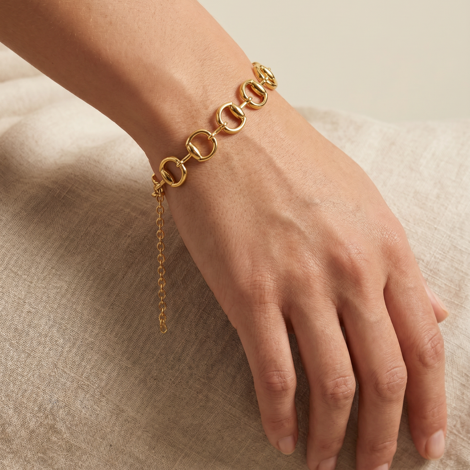 Regal Link Bracelet