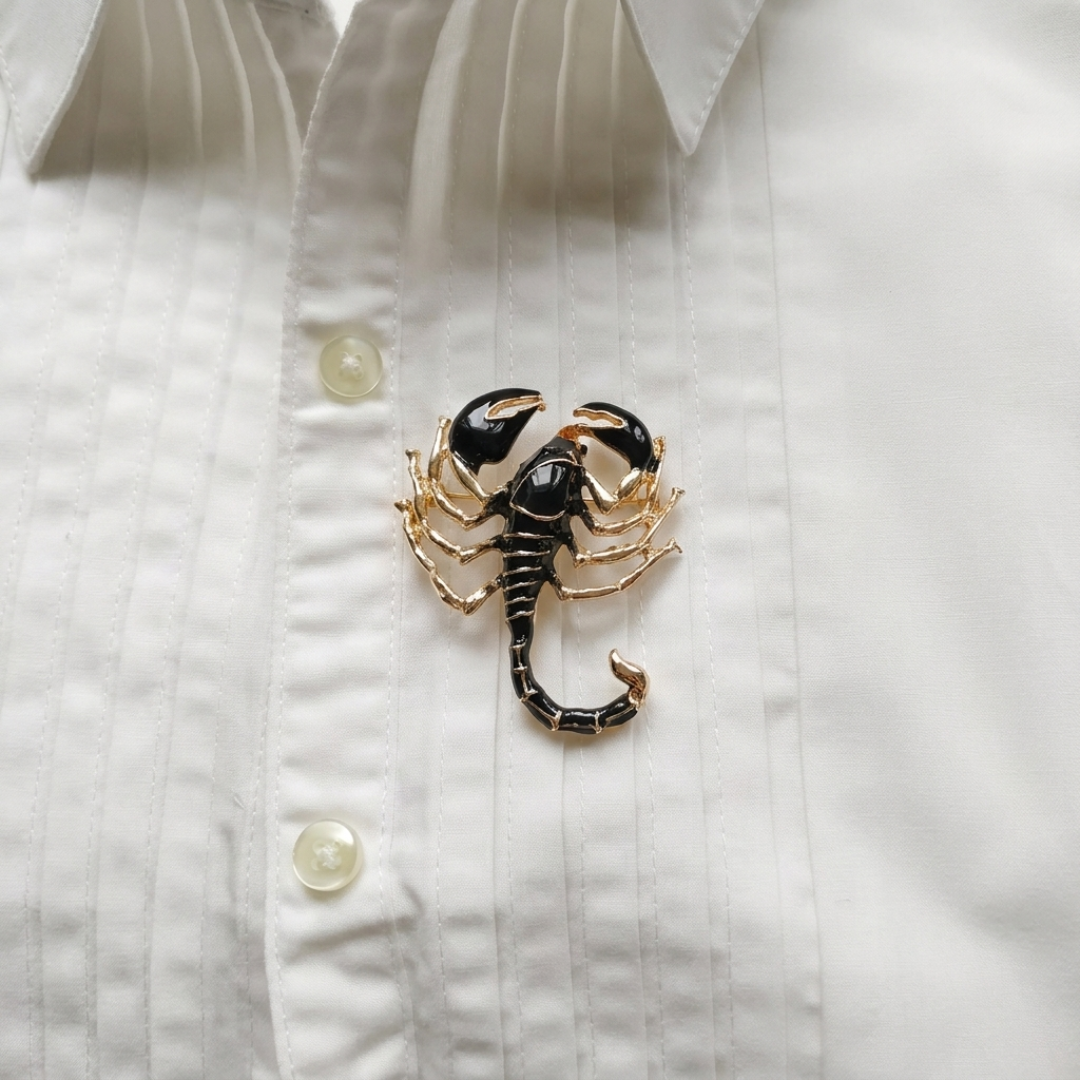 Midnight Scorpion brooch – photo 1