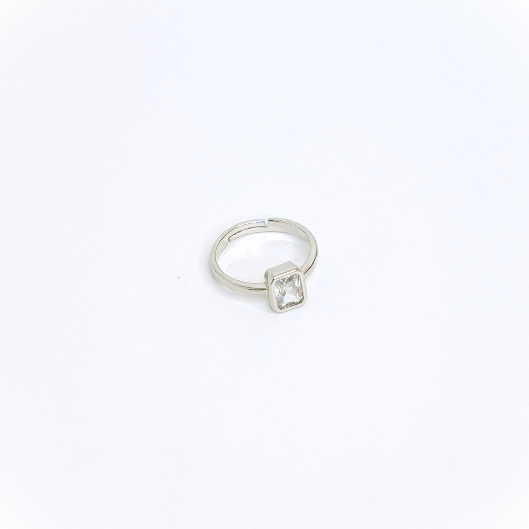 Emeral Cut Ring – photo 2