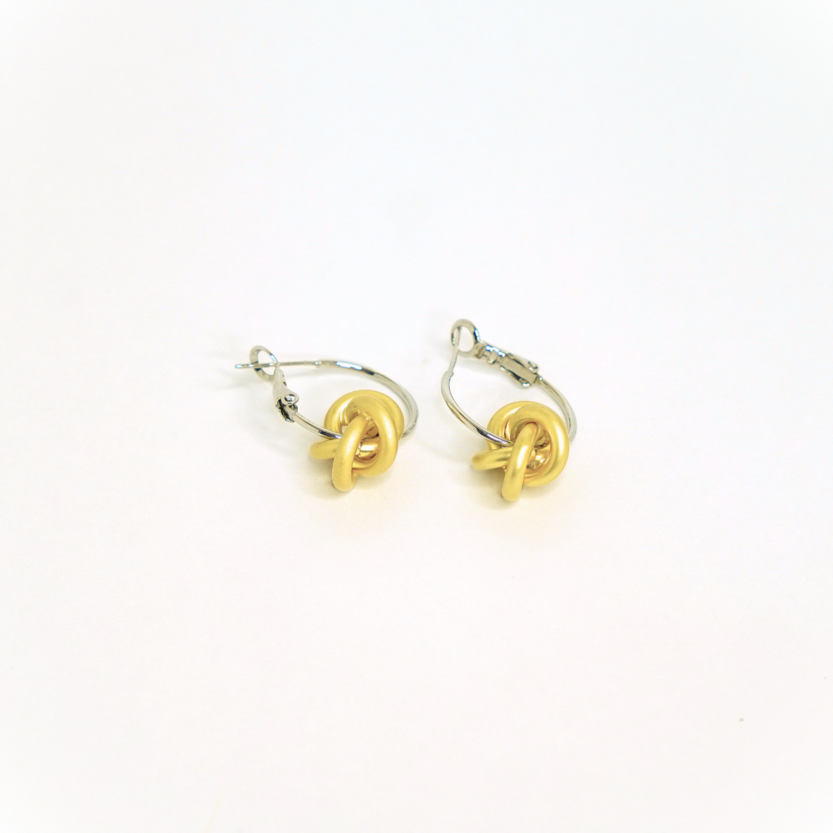 Dual Knot Hoops – photo 2