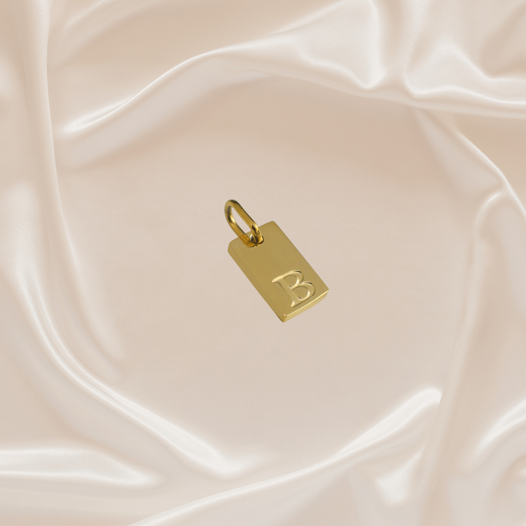 Dainty Alphabet Charm Gold  - B – photo 1