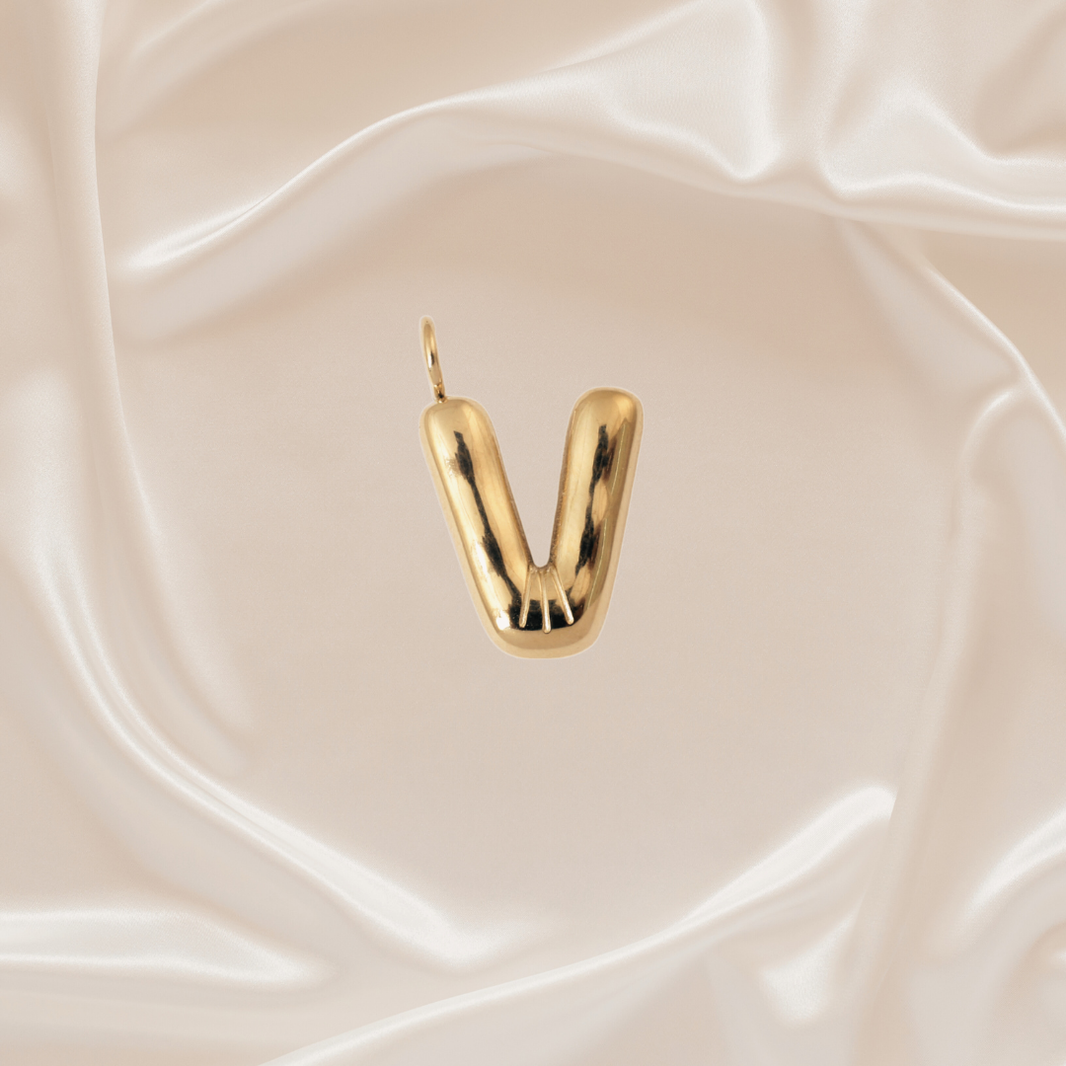 Alphabet Charm - V – photo 1