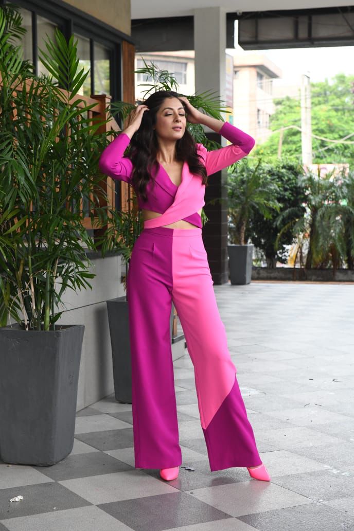 Sukhmani Sadani in our shaded pink crop jacket and bell bottom set – photo 1