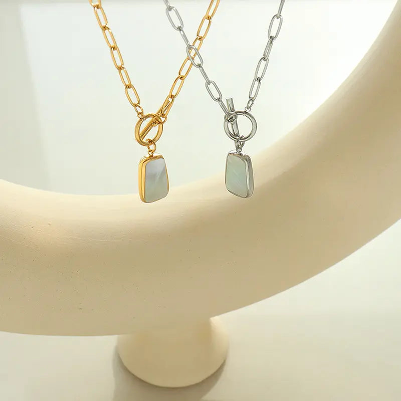 White Shell Pendant with Chain – photo 2
