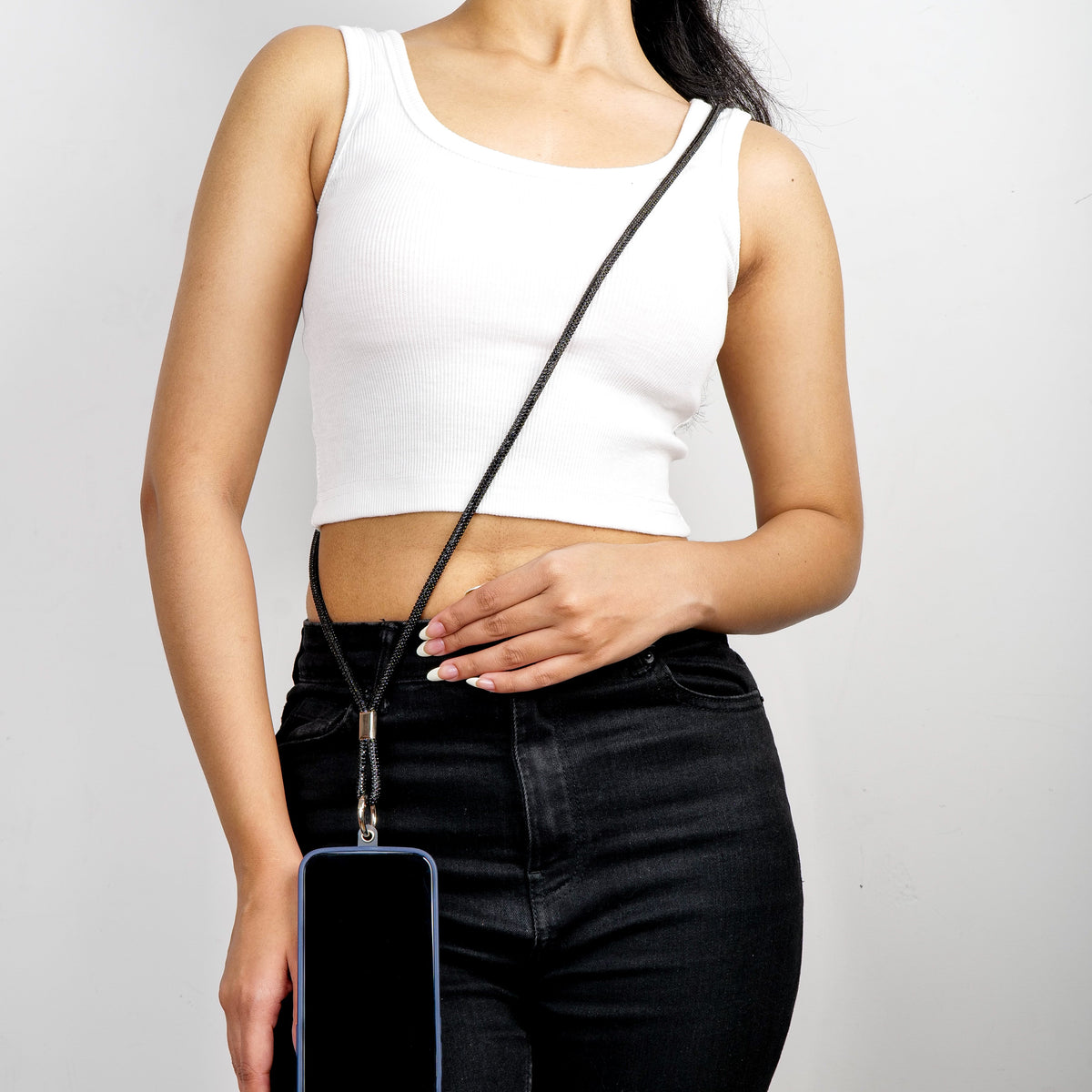 Glitter Lanyard - Noir – worn by a model