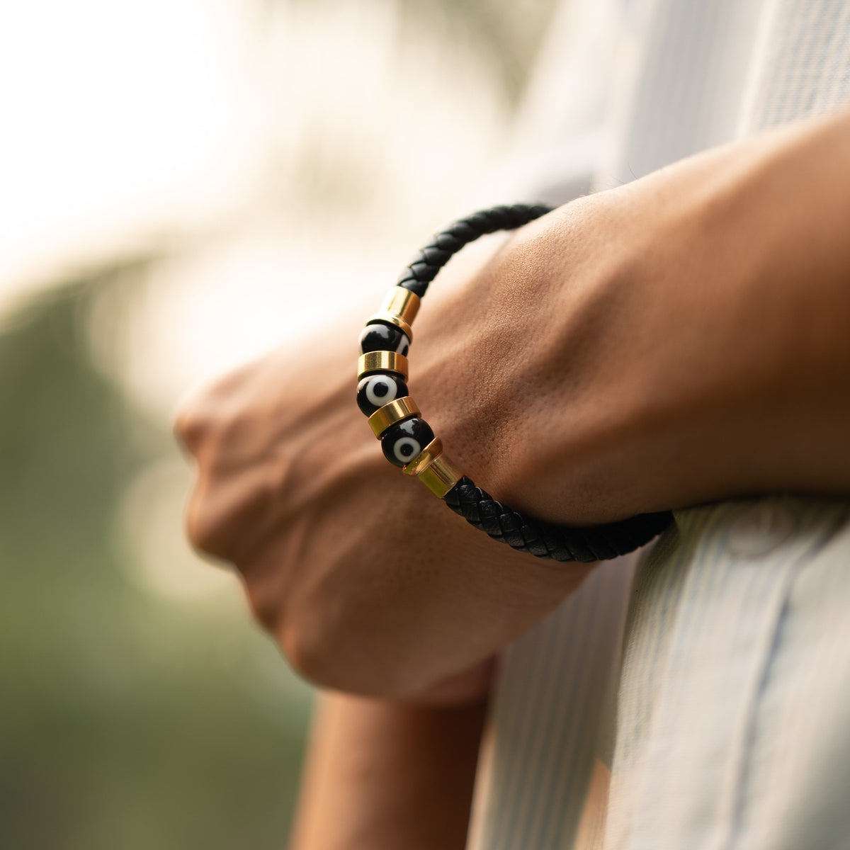 Gold Evil Eye Leather Bracelet for Men – photo 1