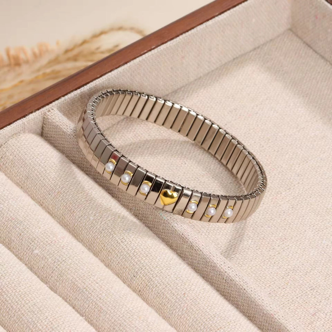 Pearl & Heart Stretchable Bangle – photo 2
