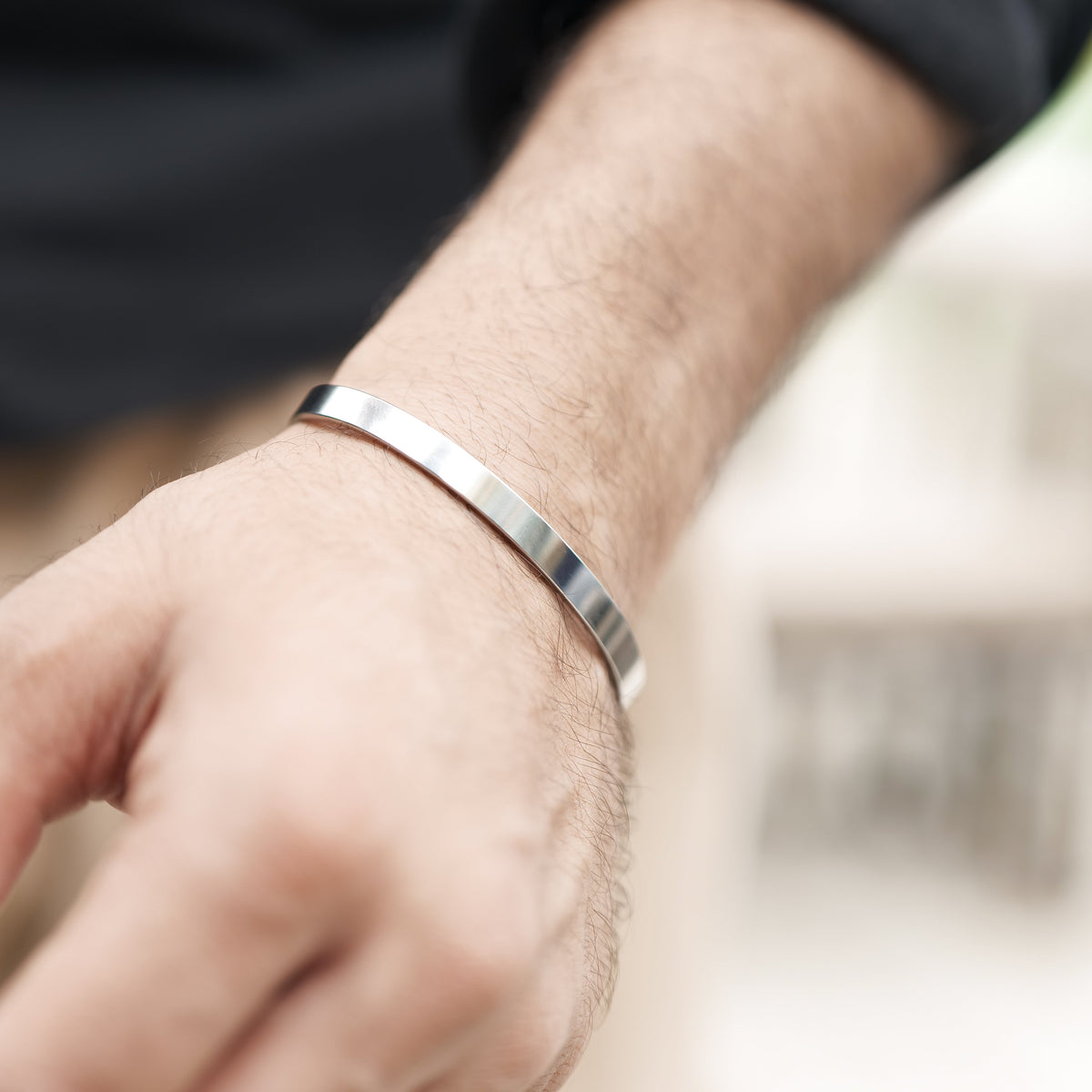 Silver Metal Cuff Bracelet for Men – photo 3