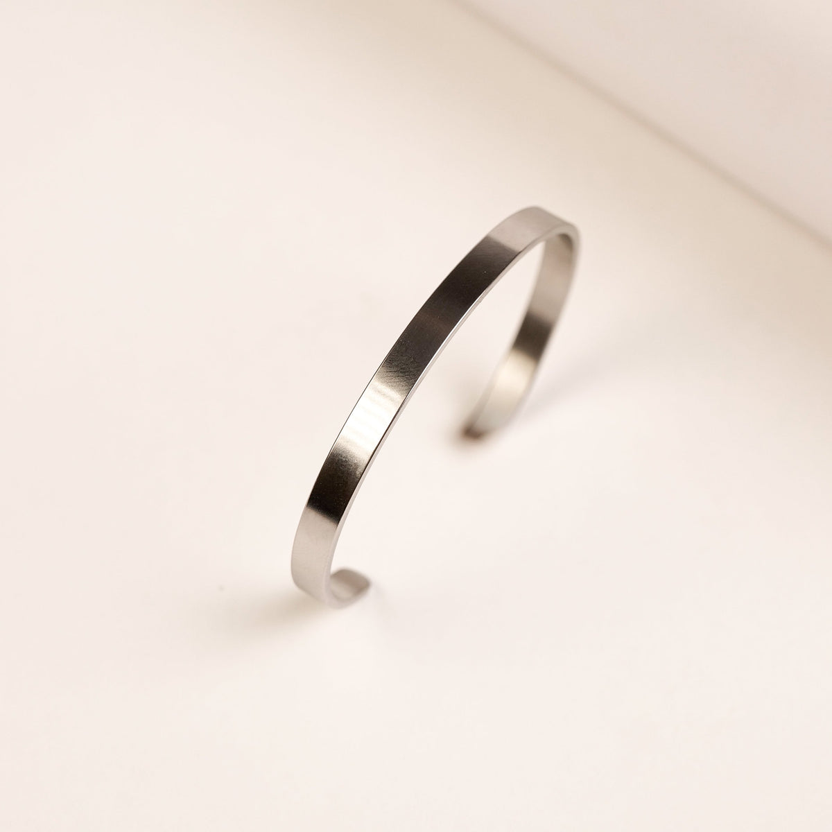 Silver Metal Cuff Bracelet for Men – photo 2