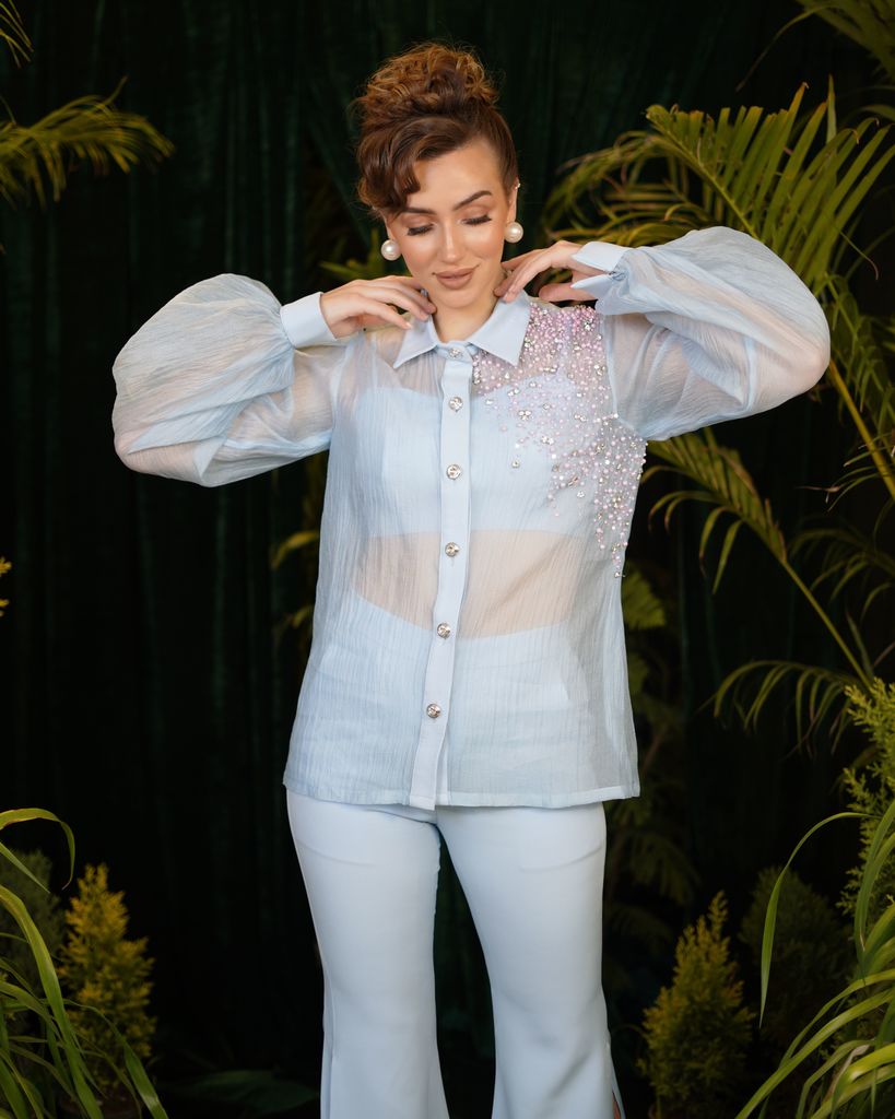 Powdered blue organza shirt with matching trousers – photo 2