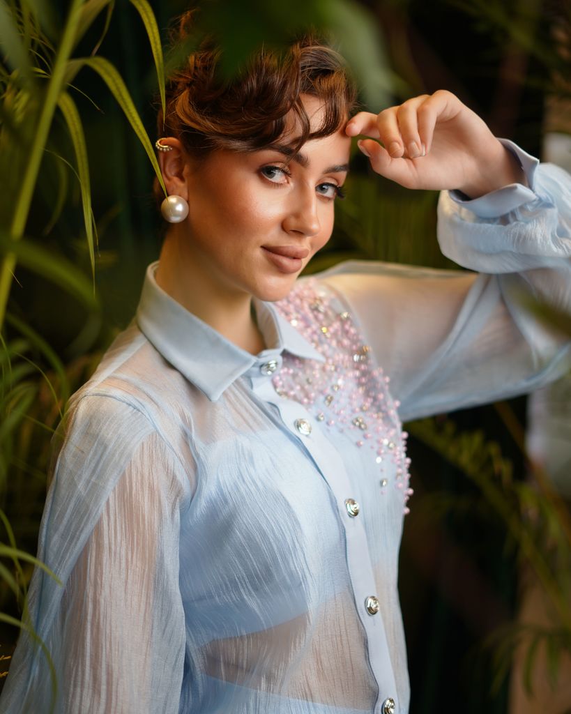 Powdered blue organza shirt with matching trousers – photo 3