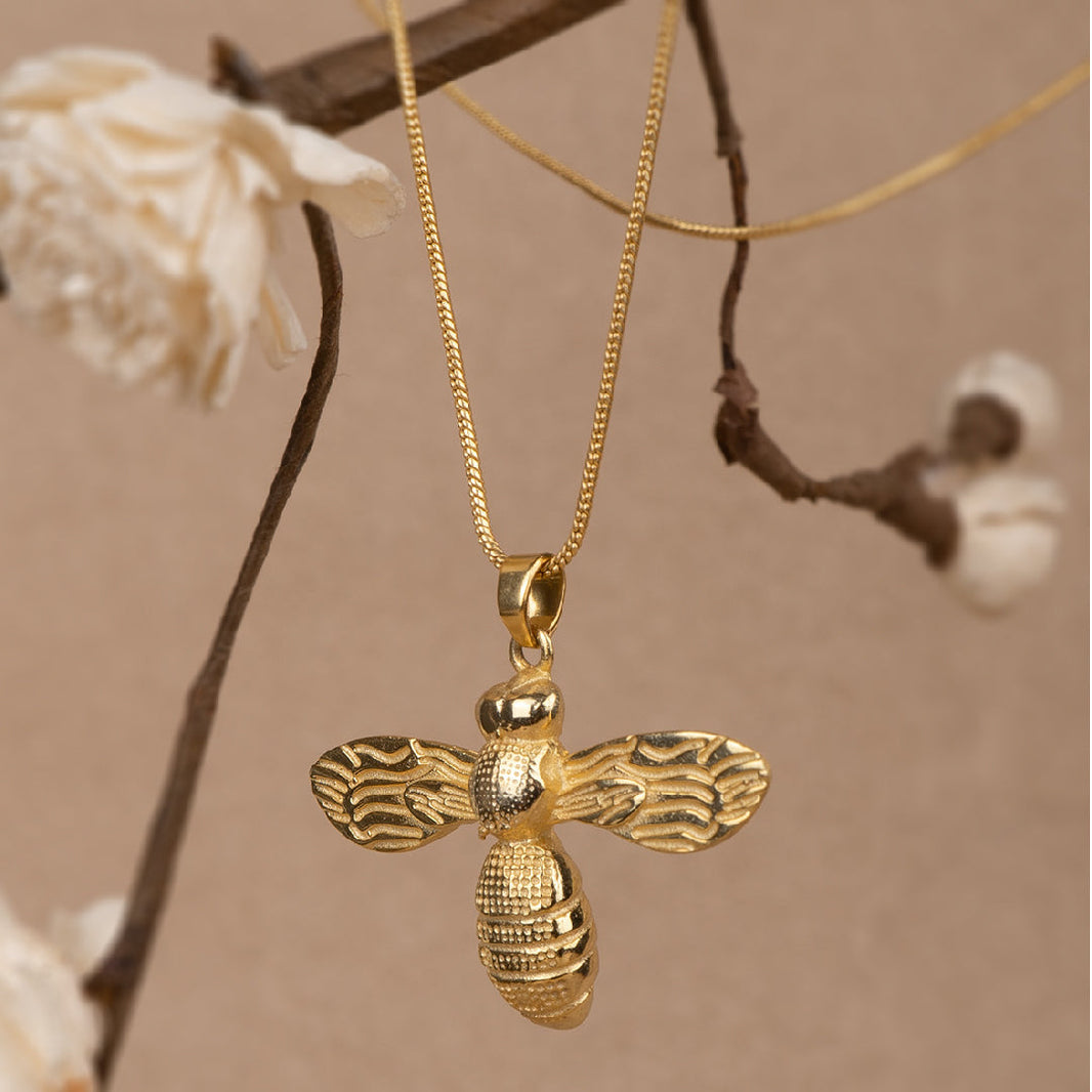Bumble Bee Pendant with Chain – photo 2