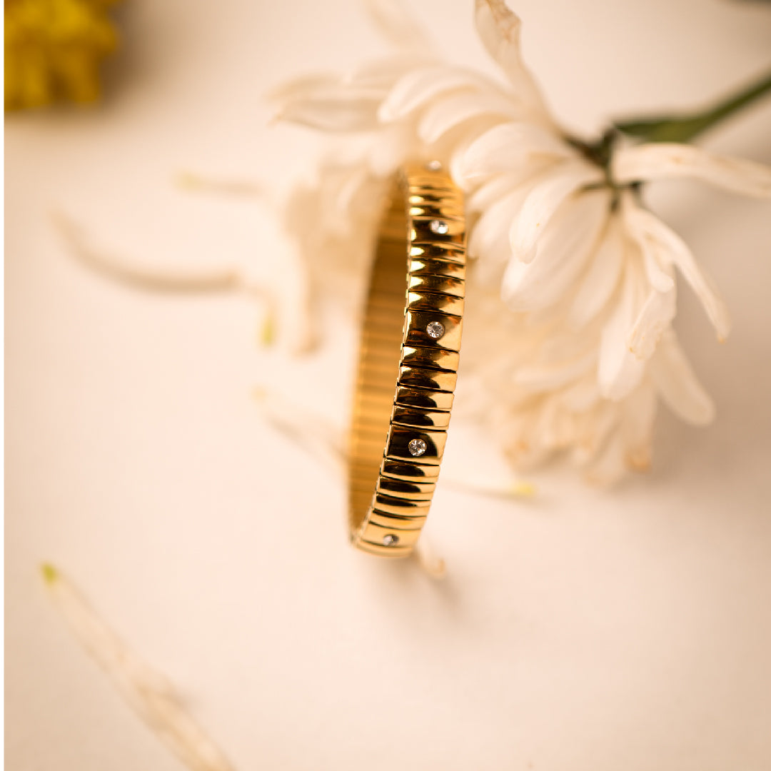 Gold with Zirconia Stretchable Bangle – photo 2